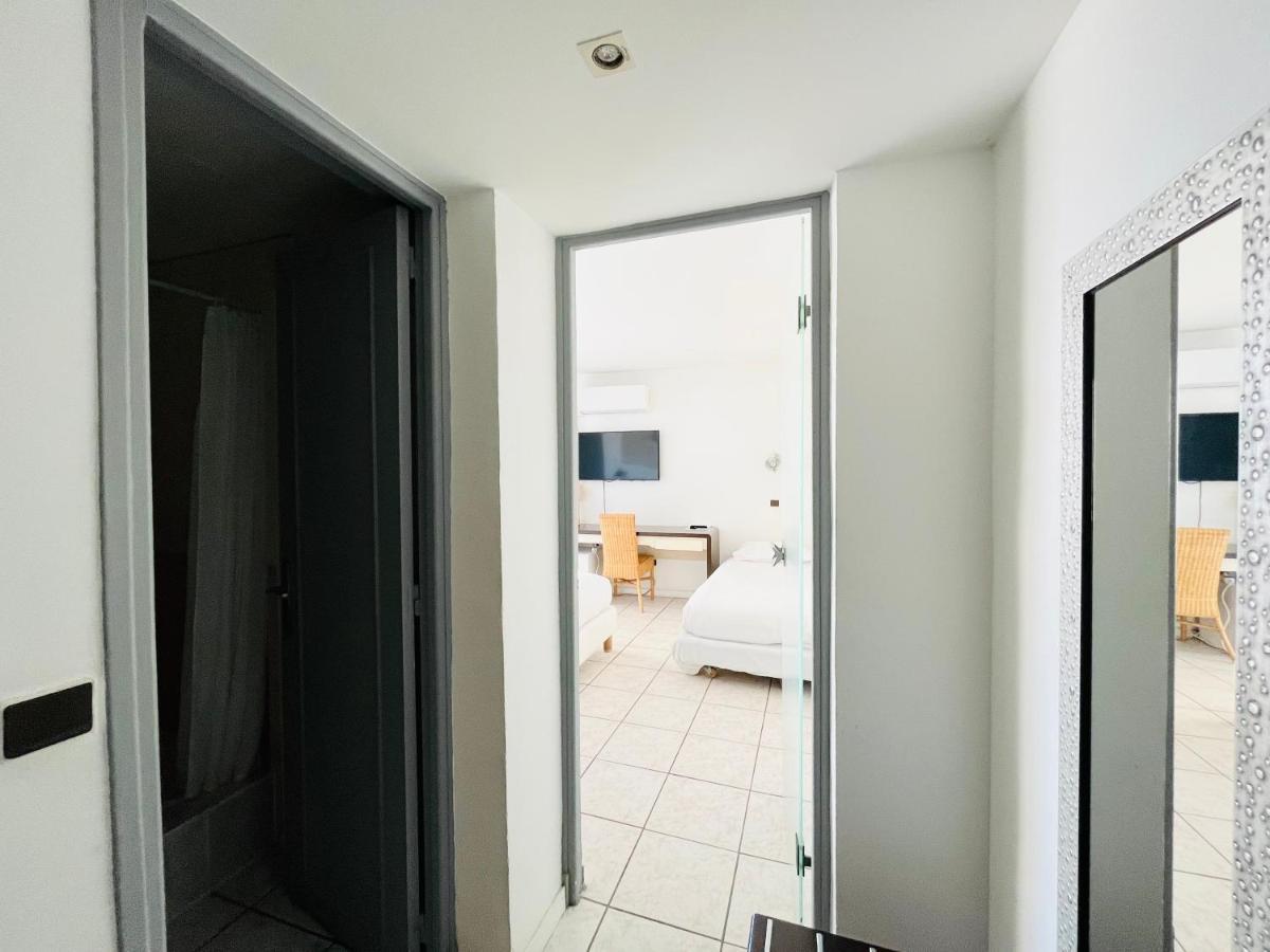 Brasilia Hotel Палава-ле-Фло Экстерьер фото