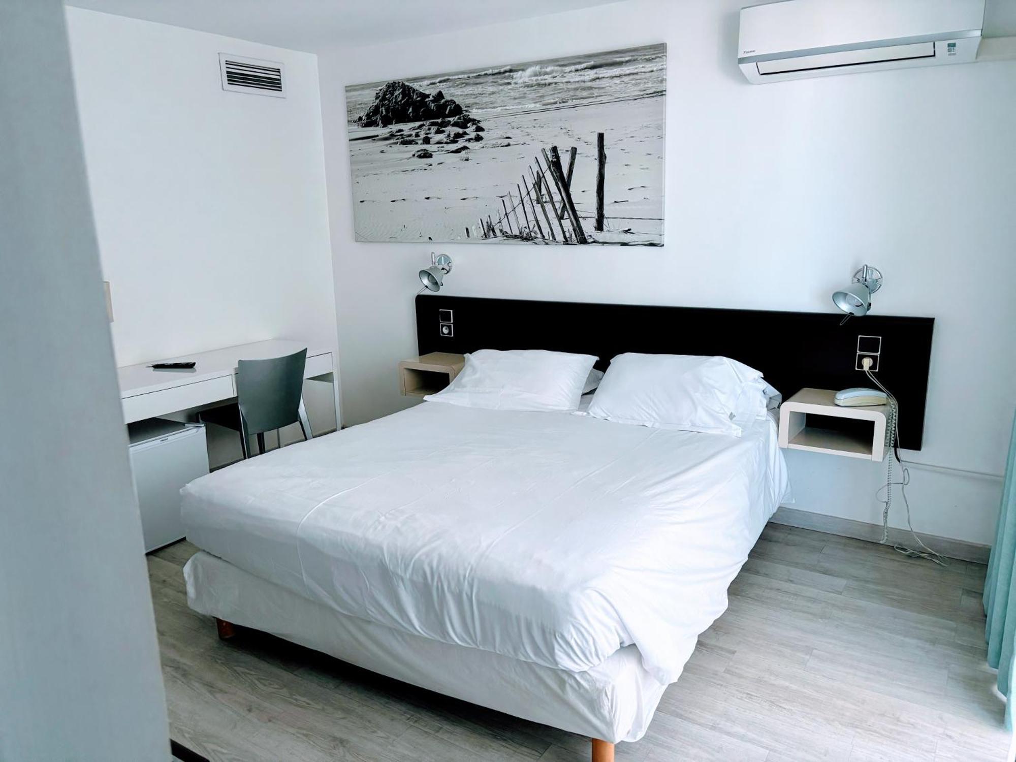 Brasilia Hotel Палава-ле-Фло Экстерьер фото