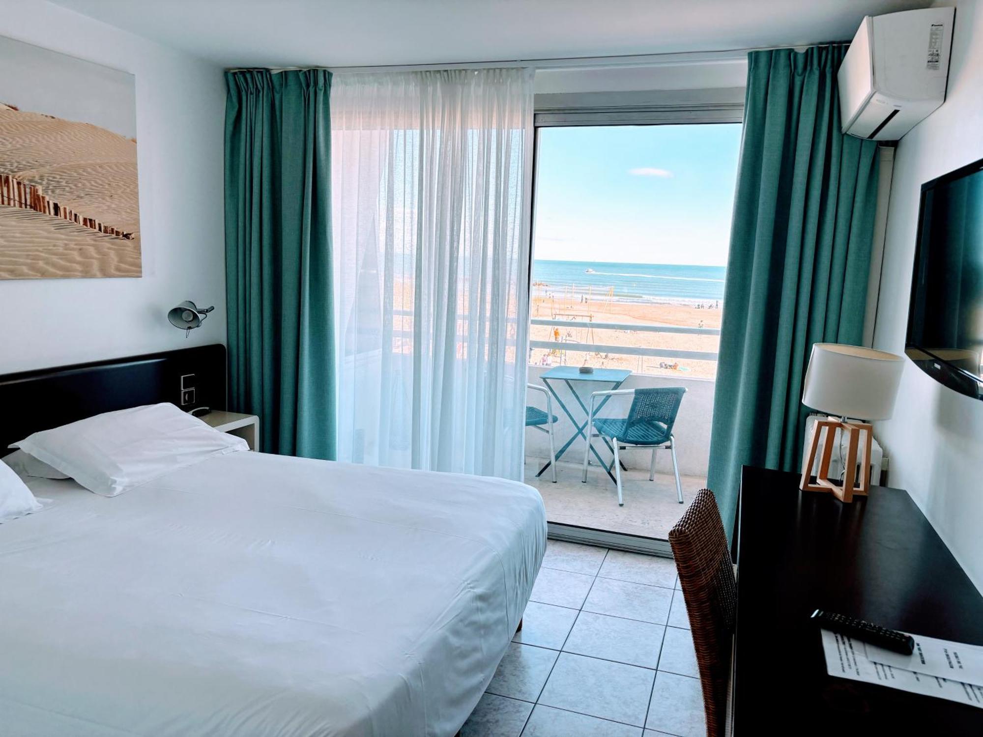 Brasilia Hotel Палава-ле-Фло Экстерьер фото