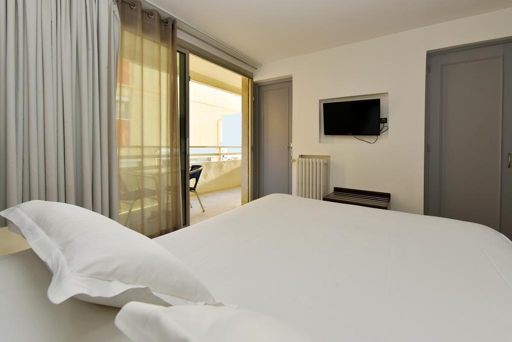 Brasilia Hotel Палава-ле-Фло Экстерьер фото